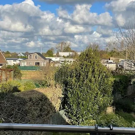 Cosy Sous Les Toits Apartment *